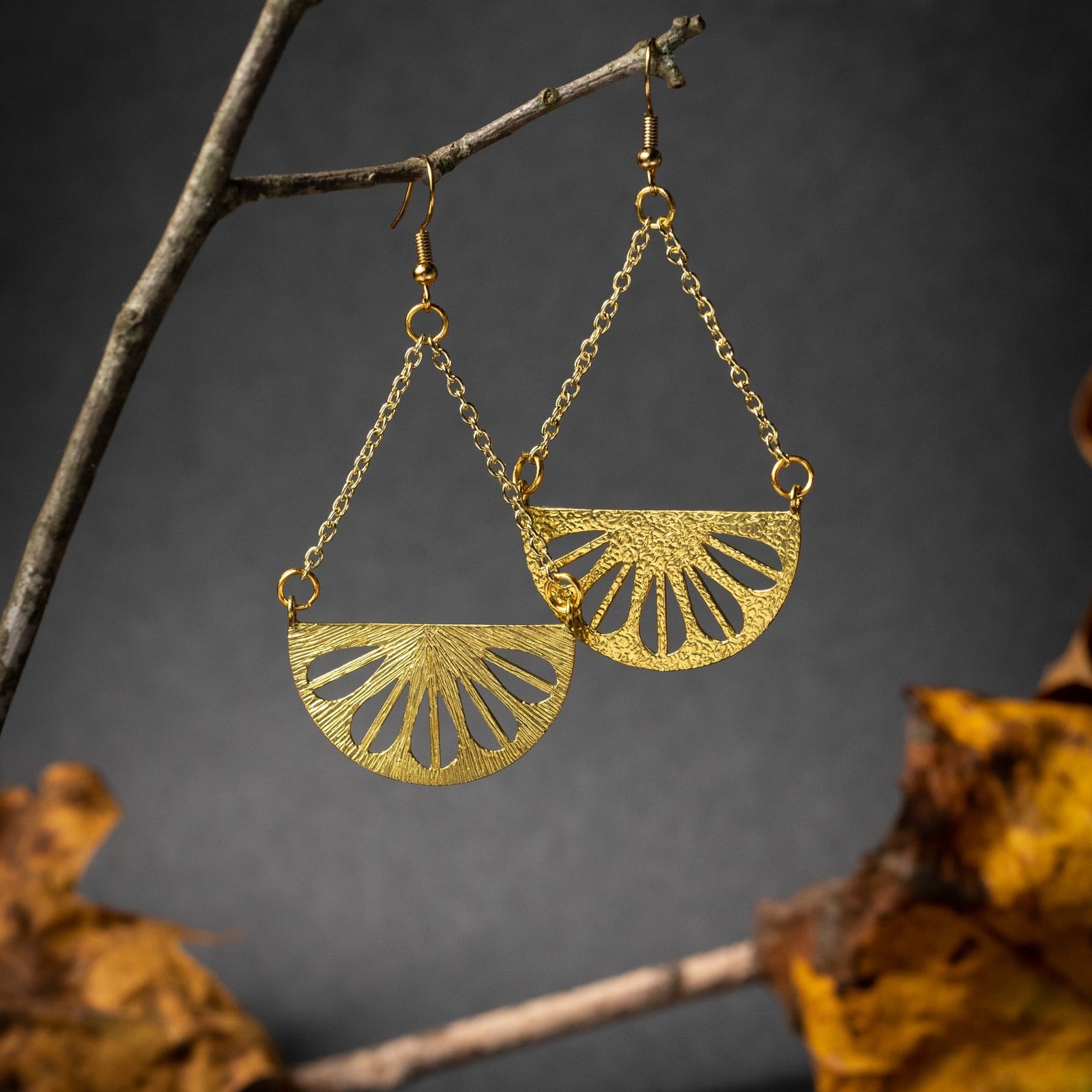 Leaf Stencil Half Rounds