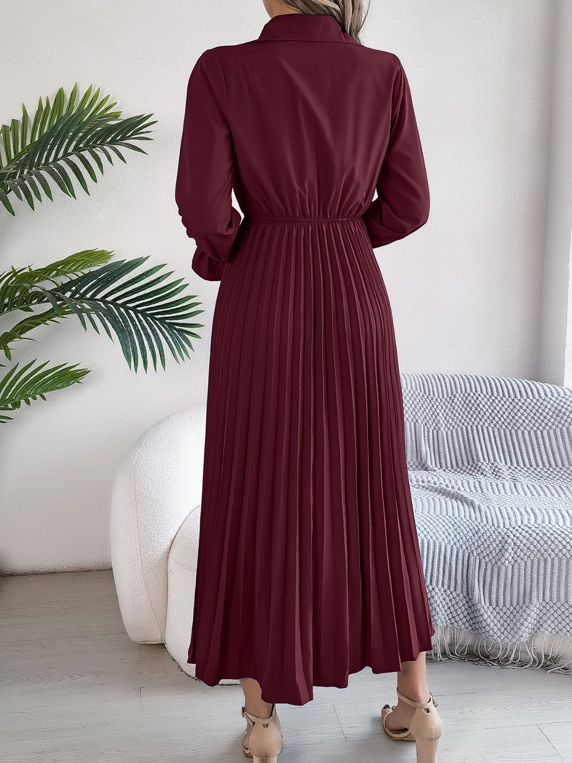 Maroon Pleated Half Button Long Sleeve Midi Dress – Effortlessly Elegant ✨