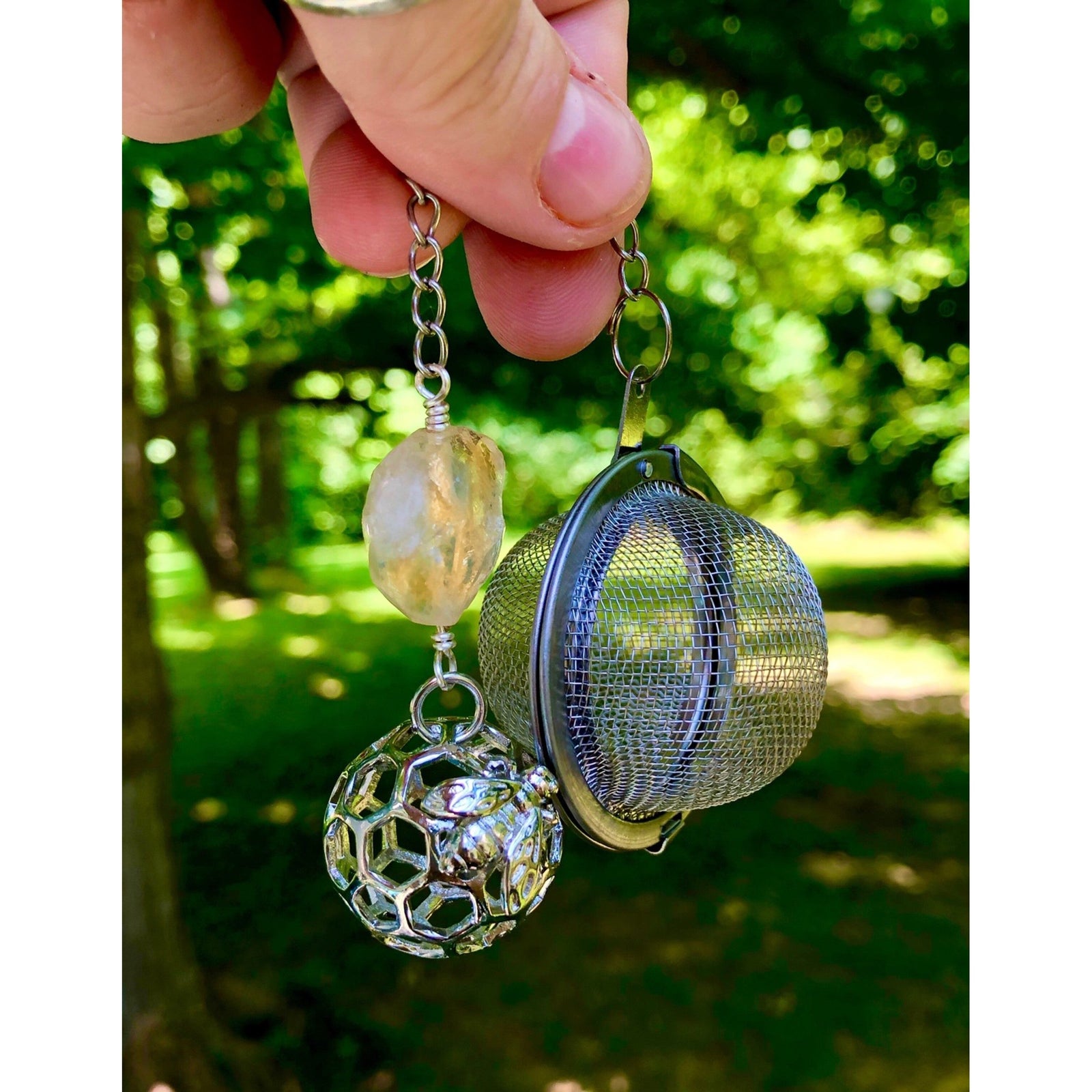 Honey Bee Charmed Tea Infuser with Honey Calcite Stone – Silver Honeycomb and Bee Charm with Honey Calcite by Kinley Jewelry