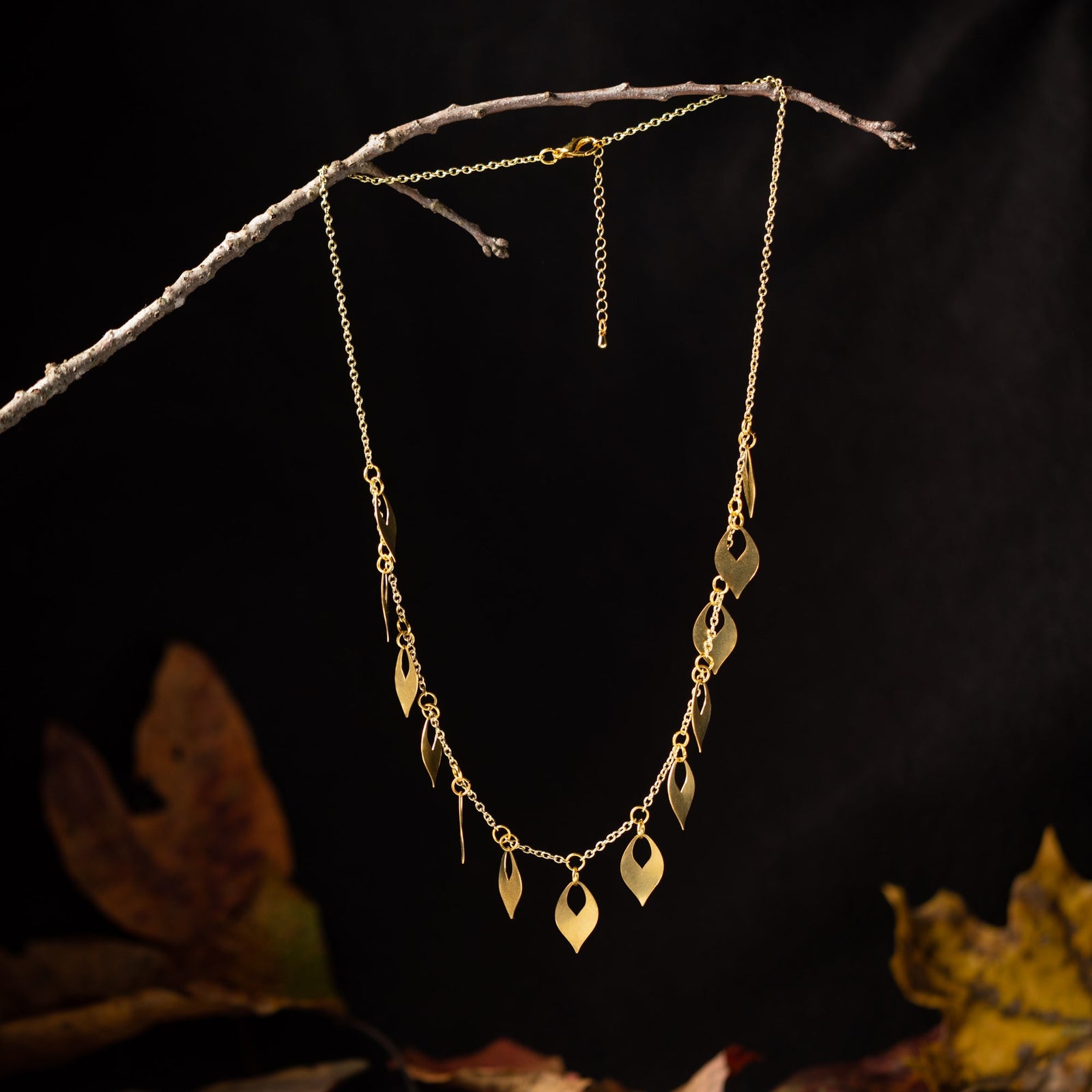 Gold Leaflet Necklace