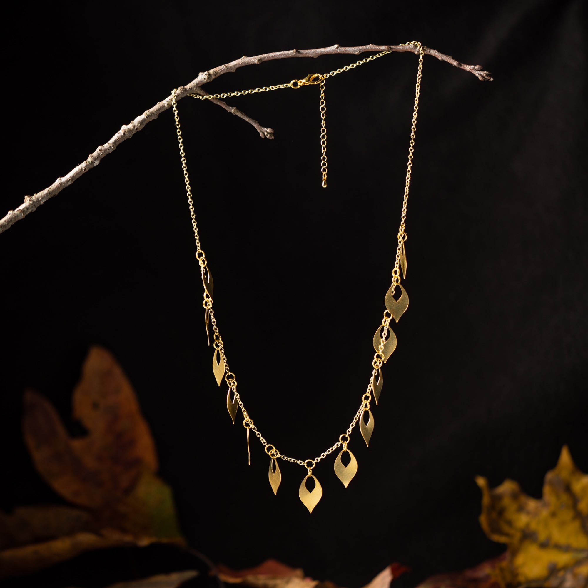 Gold Leaflet Necklace