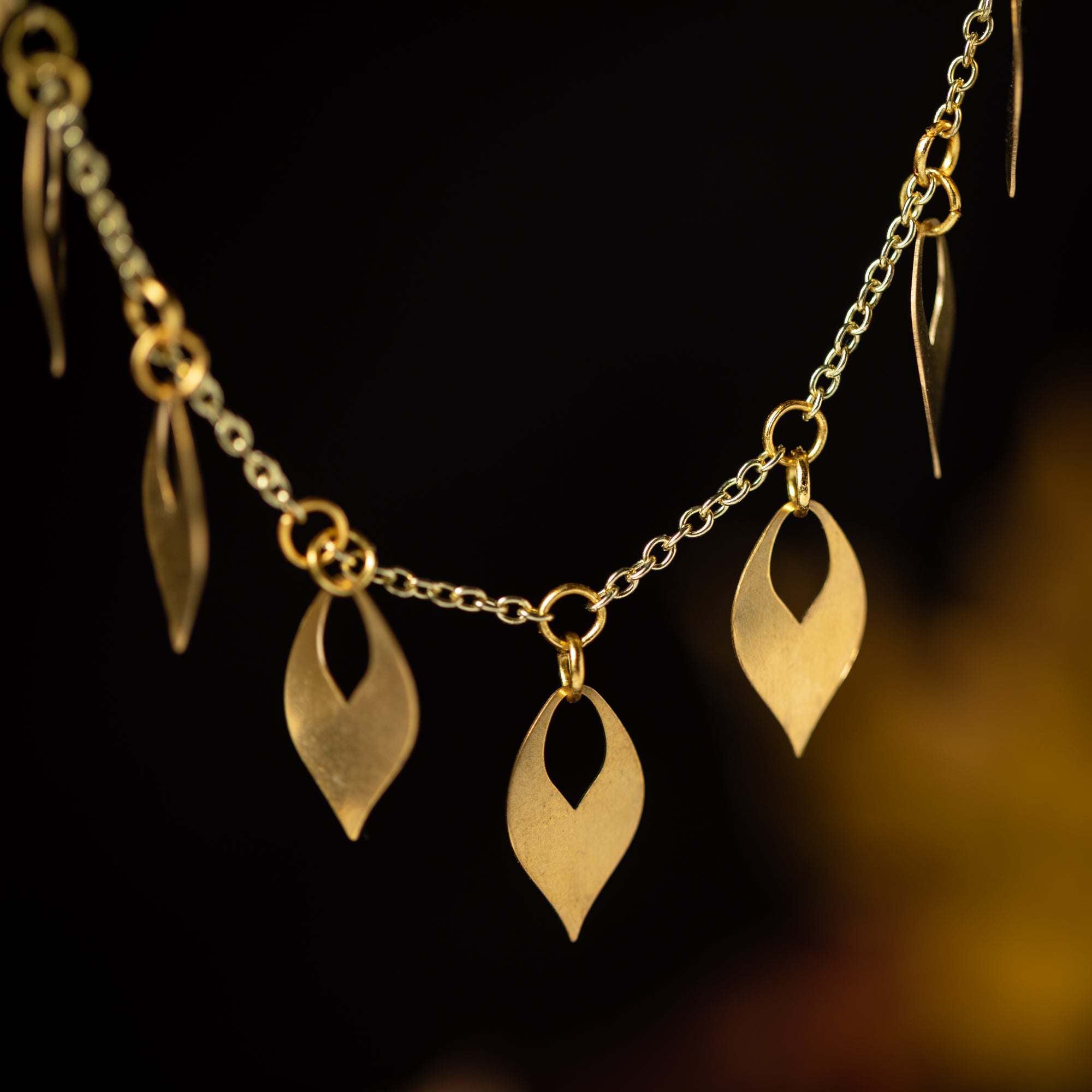 Gold Leaflet Necklace
