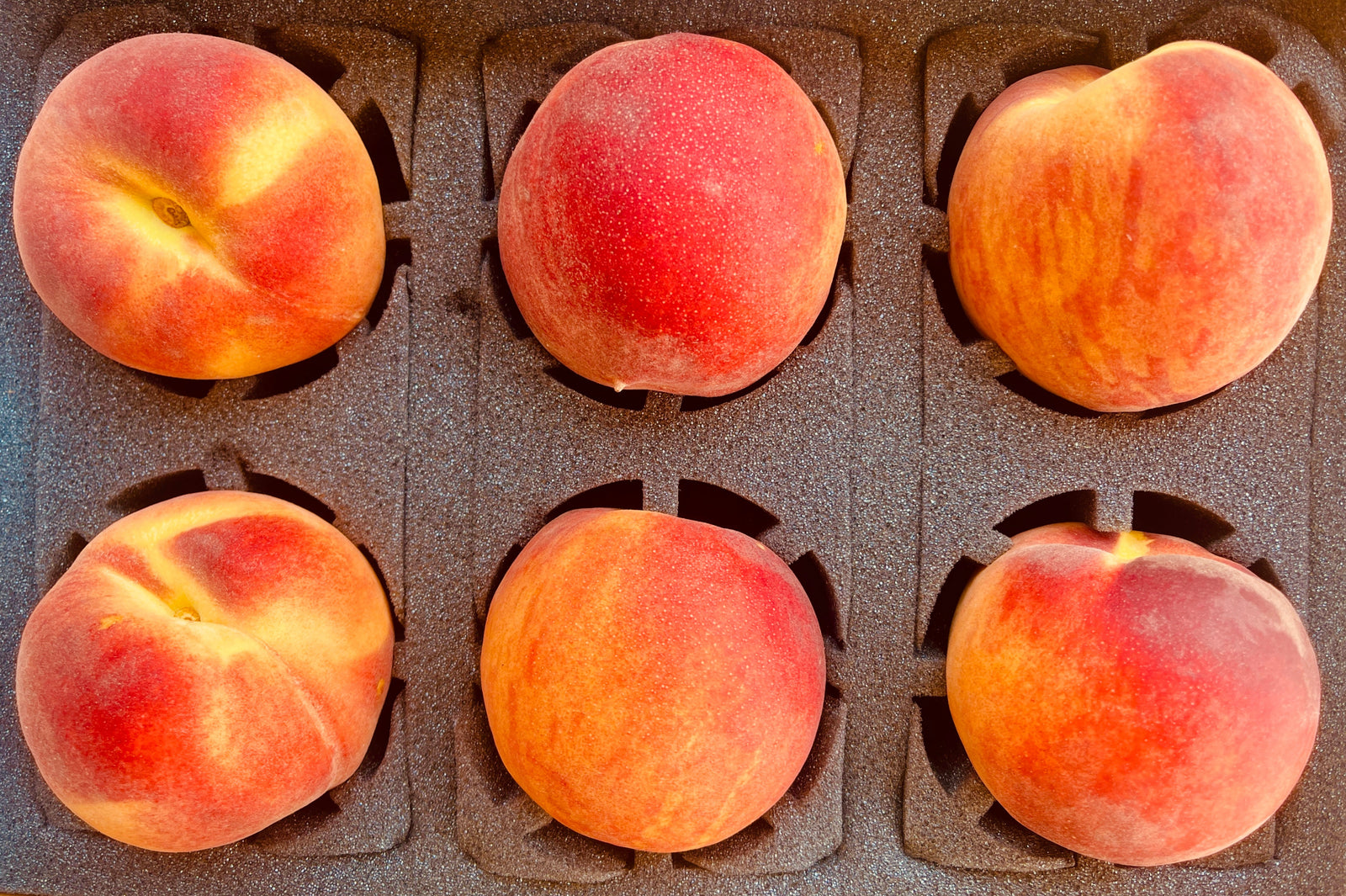 Personal-Sized Peach Gift Box - FREE GROUND SHIPPING*!