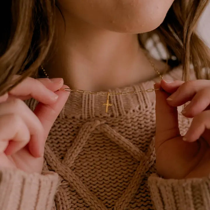 Eccentrics Boutique Jewelry Dear Heart - Deeply Loved Fully Known Charm Necklace Gold